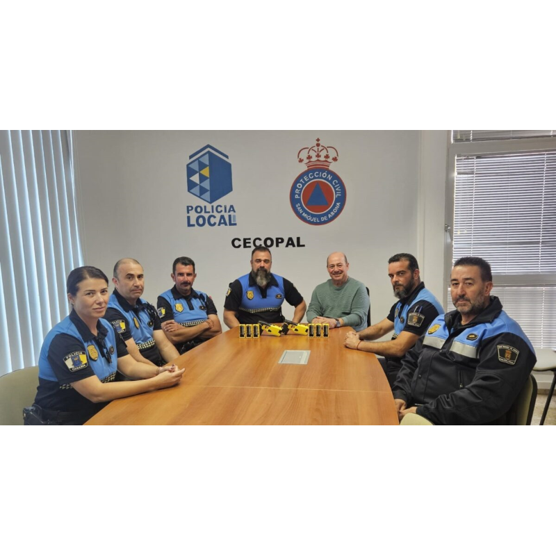 ENTREGA DE EQUIPOS TASER A...