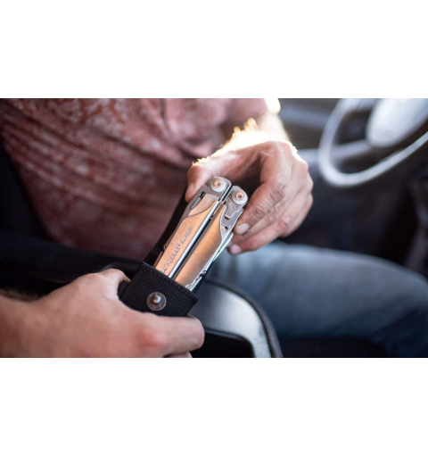 LEATHERMAN SURGE® NEGRO