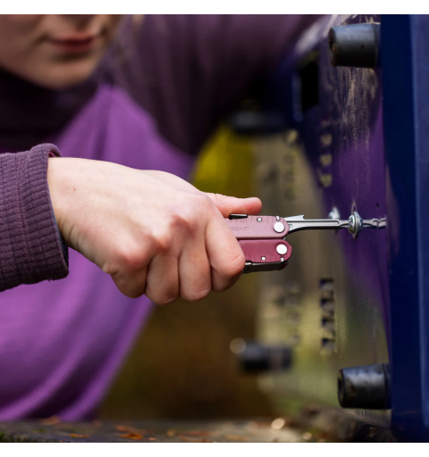 LEATHERMAN REBAR® NEGRA